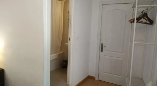 Pension Alver, Prenota Hotel Hotel a Asturie con parcheggio, Parcheggio