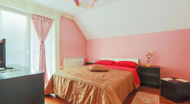 Casa Iulia, Rezervovat Hotel Hotely v Hunedoara s parkováním, Parkování