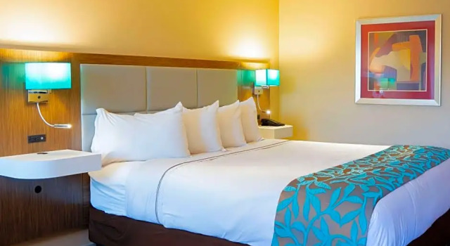 Люкс Hotel Tucson City Center