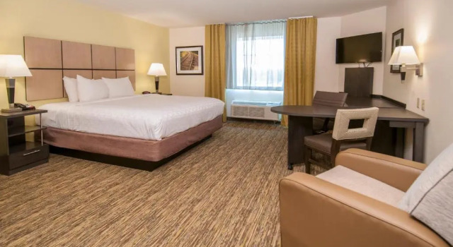 Люкс Candlewood Suites - Baton Rouge - College Drive by IHG