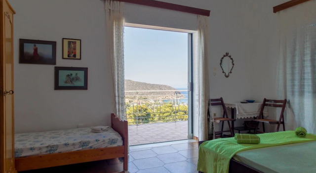 Vacation Home with Stunning View, Забронировать Дом для отпуска Отели Маркопоуло - Месогаиа с парковкой, Парковка