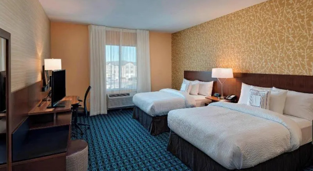Четырёхместный номер Standard Fairfield Inn & Suites by Marriott Austin Buda