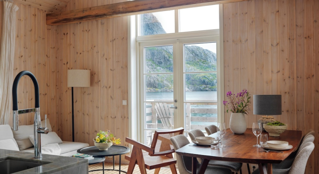Люкс с видом на море Nusfjord Village & Resort