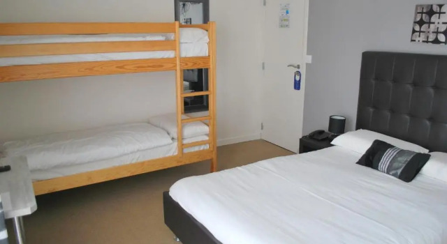 Четырёхместный номер Standard Hotel Bleu Azur