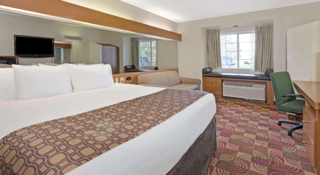 Двухместный номер Standard Microtel Inn & Suites by Wyndham Denver Airport