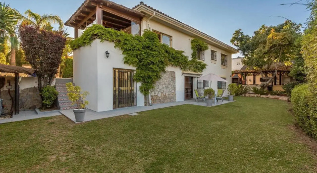 Holiday villa for rent in Marbella, Забронировать Вилла Марбелья Коста-дель-Соль, рядом с Casino Marbella