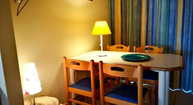 Studio in Moliets-Et-Maa, with Wonderful Lake View, Pool Access And Balcony - 1 Km From the Beach