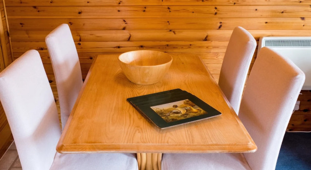 Lapwing Lodge with loch and mountain view, Забронировать Дом для отпуска Отели Центральной Шотландии с парковкой, Парковка