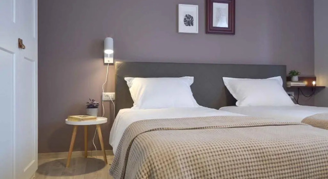 Vila White Tulip, Rezerwuj Hotel Hotele w Lancrăm z parkingiem, Parking