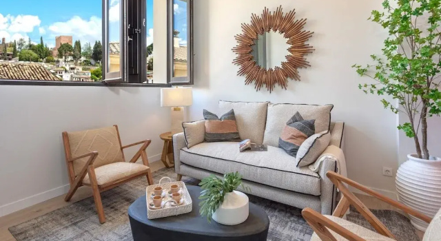 Апартаменты Exclusive Penthouse With Views of the Alhambra San Mat as V