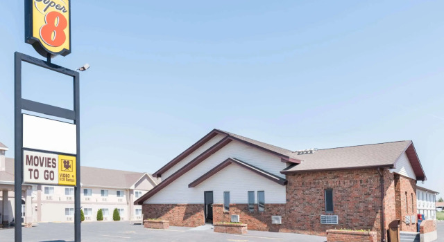 Glendive Lodge, Buchen Sie Hotel Glendive Montana
