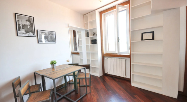 Holiday Rome Apartments - Colosseo, Забронировать Апартаменты/квартира Отели Рима с завтраком, рядом с Площадь Колонны, Завтраки