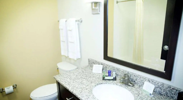 Люкс Sleep Inn & Suites Moundsville - Wheeling