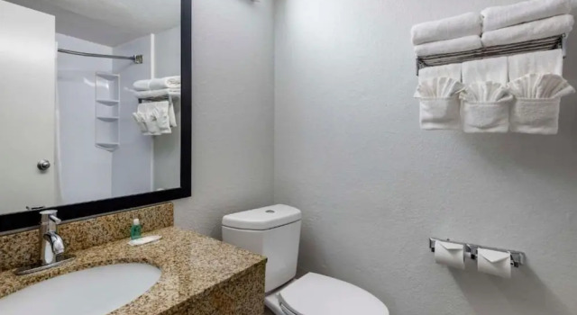 Номер Standard Suburban Studios Rock Hill Northeast I-77