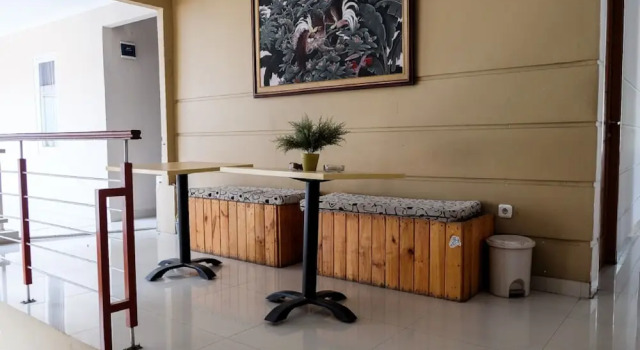 Двухместный номер Standard RedDoorz near Kebun Raya Bogor