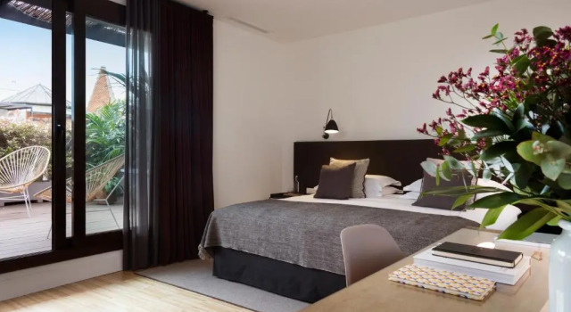 Двухместный полулюкс Alexandra Barcelona Hotel, Curio Collection by Hilton