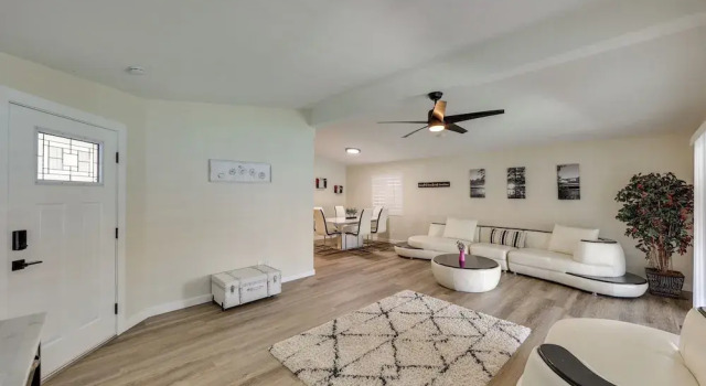 Colorado River Retreat: Bullhead City Home w/ Deck, Забронировать Дом для отпуска Виллы Буллхед-Сити, Вилла