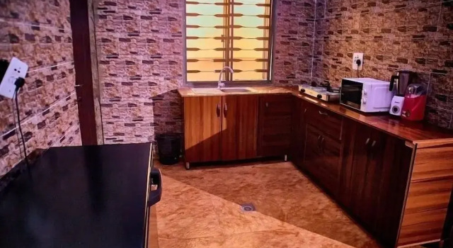 Prima Apartment, Rezervovat Apartmán Hotely v Akure s parkováním, Parkování
