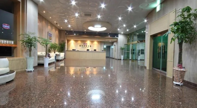 Tongyeong Tourist Hotel, Reserva ahora Hotel Hoteles en Geoje con desayuno, Desayunos