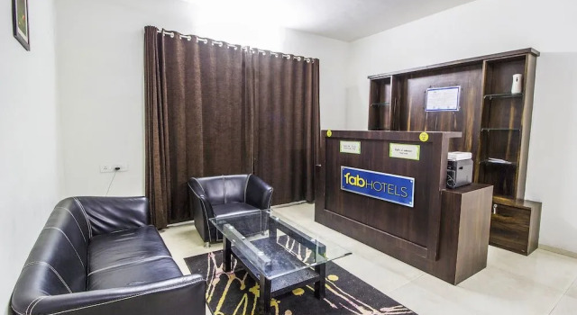 FabHotel House Khas Suites, Забронировать Отель Отели штата Махараштры 3 звезды, 3*