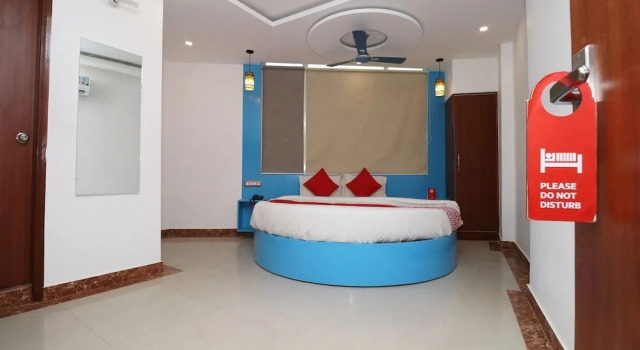 OYO 29952 D Comfort Residency