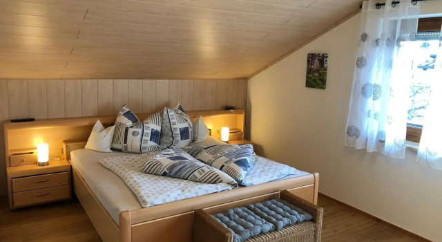 Апартаменты с балконом Gästehaus Schmalzreich