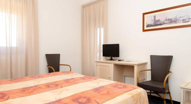 Hotel Lido Torre Egnazia, Buchen Sie Hotel Monopoli Metropolitanstadt Bari