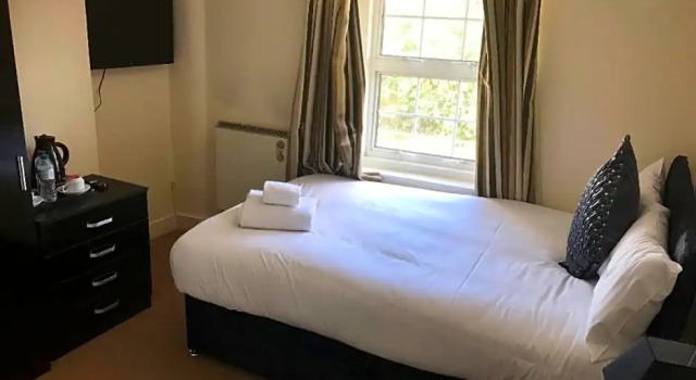 Номер Standard Zaheers Hotel