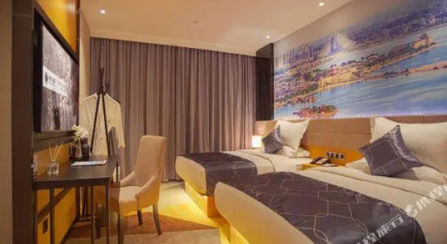 Chonpines Hotel·s Liaocheng City Centre Wuxing Department Store, Prenota Hotel Hotel a Shandong con parcheggio, Parcheggio