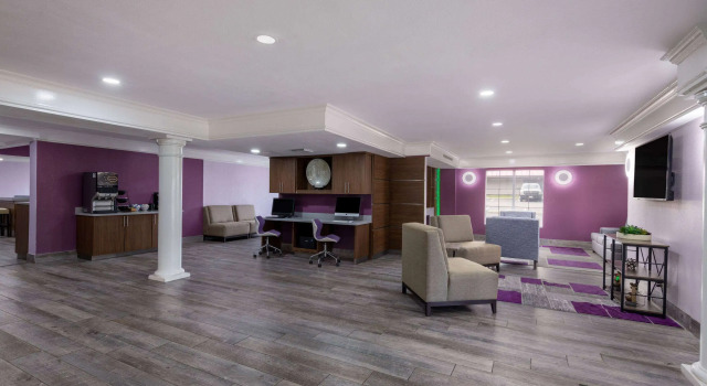 La Quinta Inn Kansas City Lenexa, Book Hotel Hoteller i Lenexa med pool, Swimmingpool
