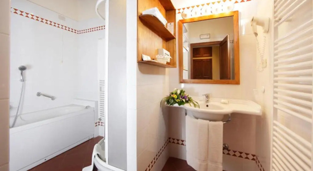 Полулюкс Relais Vignale & Spa