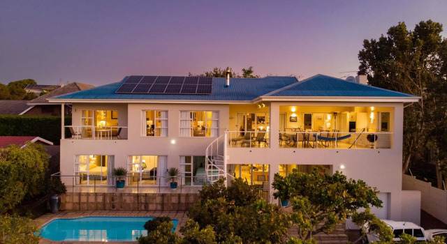 Lovely 2 bedroom rental unit with exquisite views