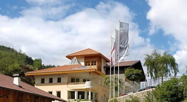 Hotel Klammwirt, Забронировать Отель Вельтурно Valle Isarco