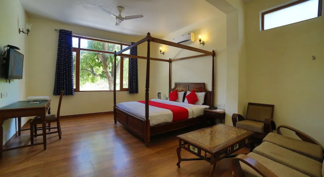 Двухместный люкс Luxury Hotel Gorbandh Mount Abu