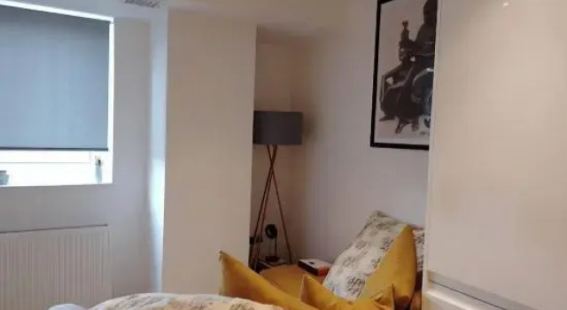 Апартаменты 5 Mins to East Croydon Station With Concierge