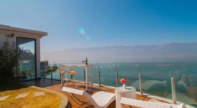 Xingyuxinyuan Lake View Holiday Hotel, Reservar Hotel Hotéis em Dali com estacionamento, Estacionamento