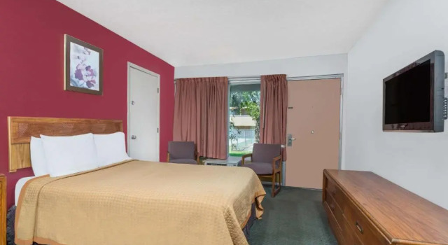 Четырёхместный номер Standard Days Inn by Wyndham Mt. Sterling
