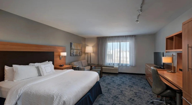 Одноместный люкс TownePlace Suites by Marriott Monroe
