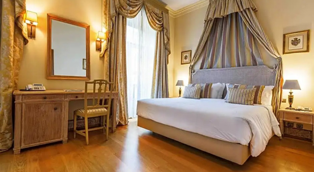 Номер Luxury Hotel Real Palacio
