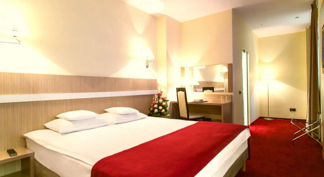 Trianon Hotel