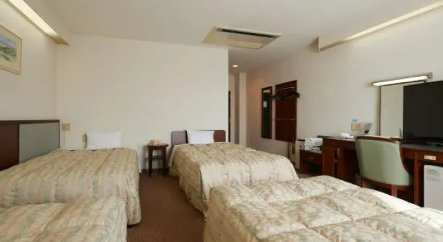 Четырёхместный номер Standard Porto Geraes Praia Hotel