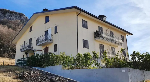 Apartment With 2 Bedrooms in Pizzoferrato, With Wonderful Mountain View, Balcony and Wifi Near the Slopes, Buchen Sie Ferienwohnung Gamberale 