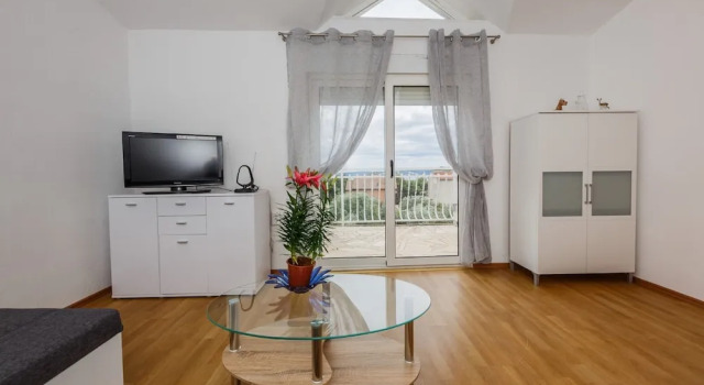 A2- apt With Terrace With the sea View and Garden