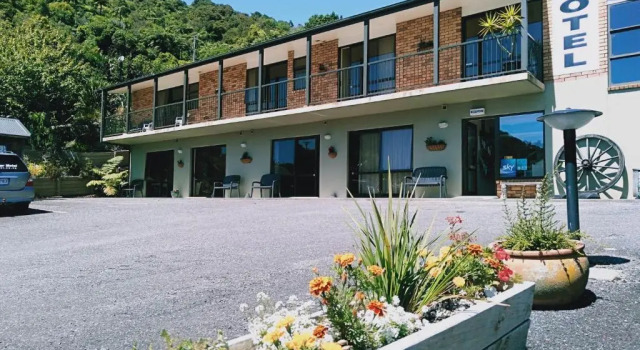 Sundowner Motel, Забронировать Мотель Греймут регион Уэст-Кост