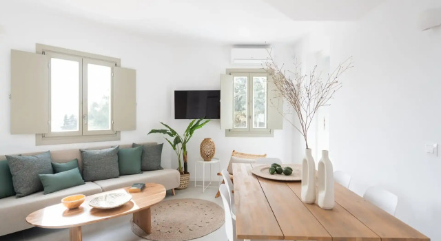 Апартаменты Comfort Triotissa Local Living Residences