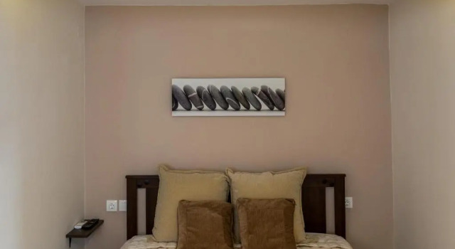 christos studio, Book Hotel Volos 