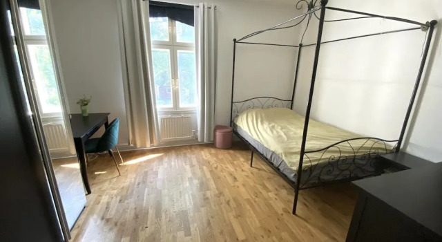Beautiful lake view house, Забронировать Отель «постель и завтрак» Отели Вестерос с парковкой, рядом с Aros Congress Center, Парковка
