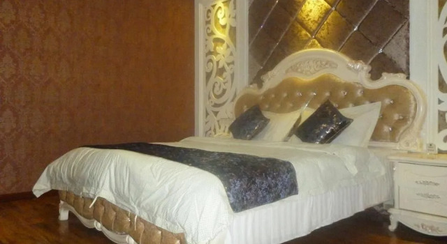 Shuixiangge Business Hotel, Rezervovat Hotel Zaozhuang 