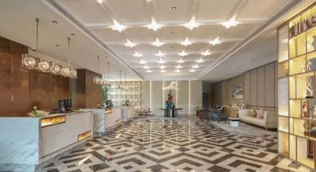 QI JING Hotel, National Exhibition and Convention Center, Hongqiao, Shanghai, Varaa Hotelli Shanghai Shanghai