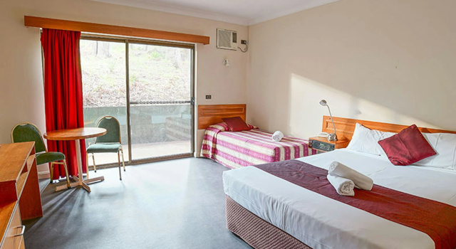 Country 2 Coast Motor Inn Coffs Harbour, Book Hotel Coffs Harbour Coffs Coast